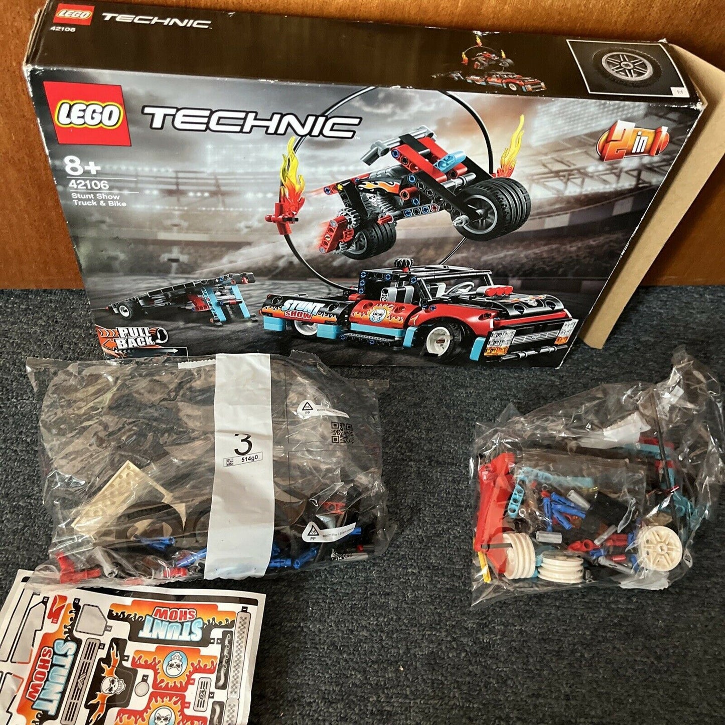 Lego Technic Stunt Show Truck Bike (42106) *Incomplete* – Retro Unit