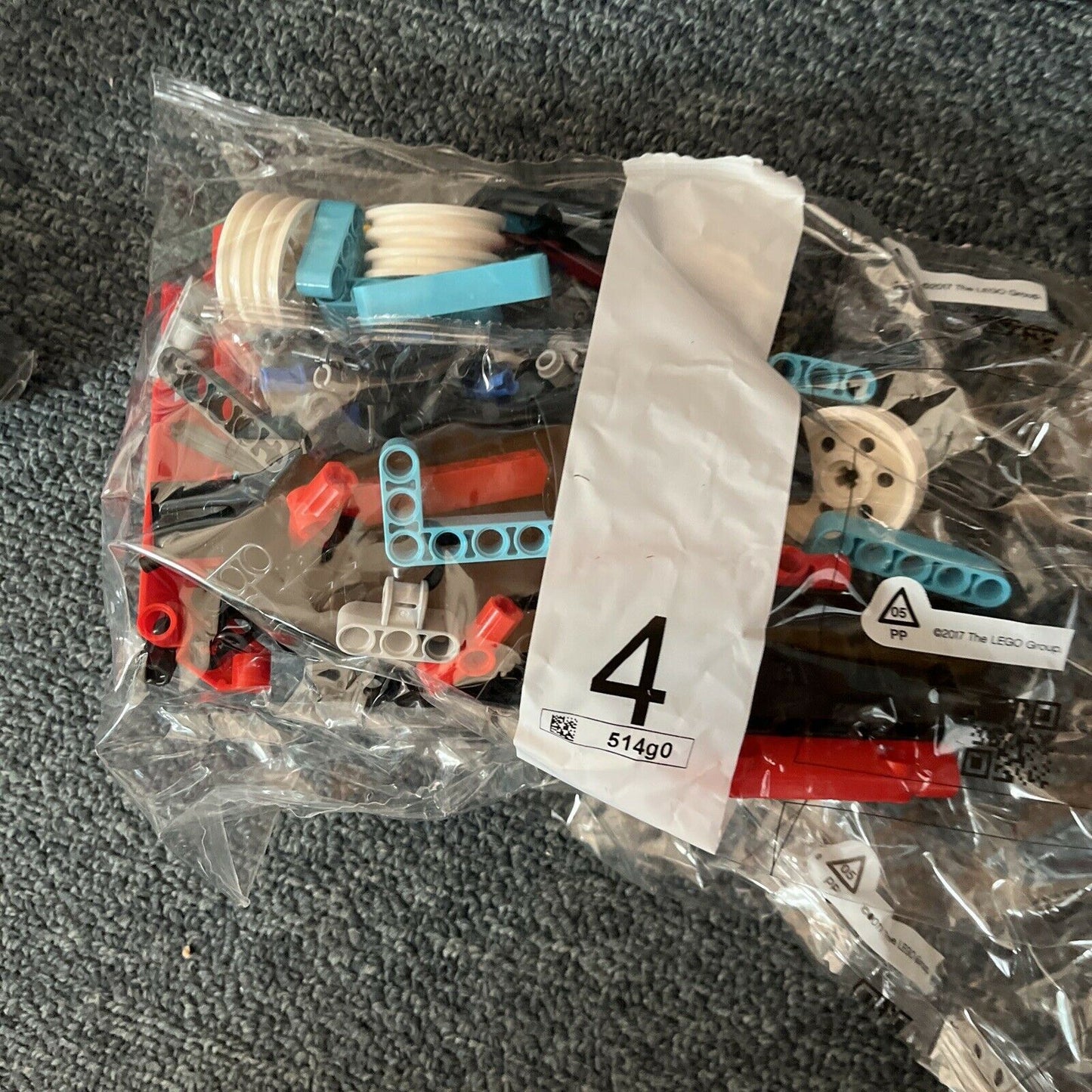 Lego Technic Stunt Show Truck & Bike (42106) *Incomplete*