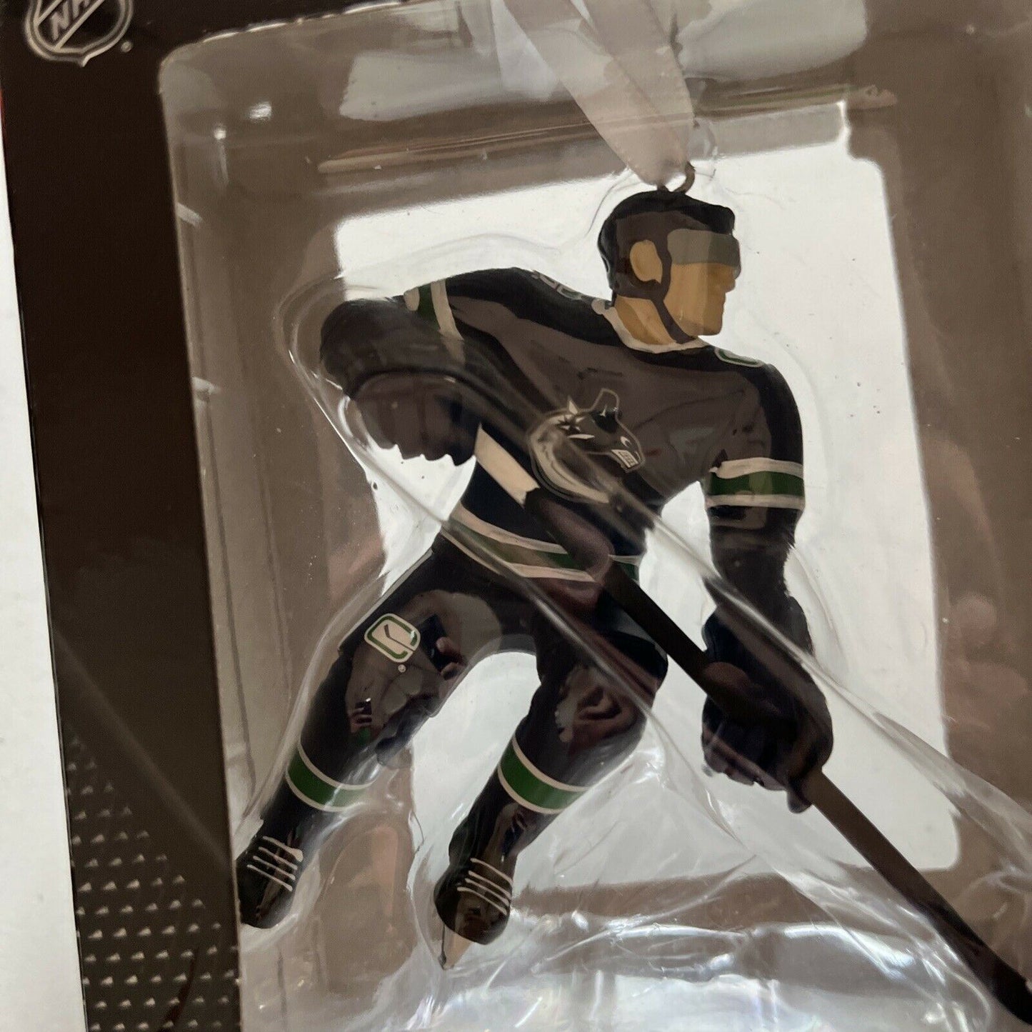 Vancouver Canucks NHL - Christmas Tree Ornament By Hallmark