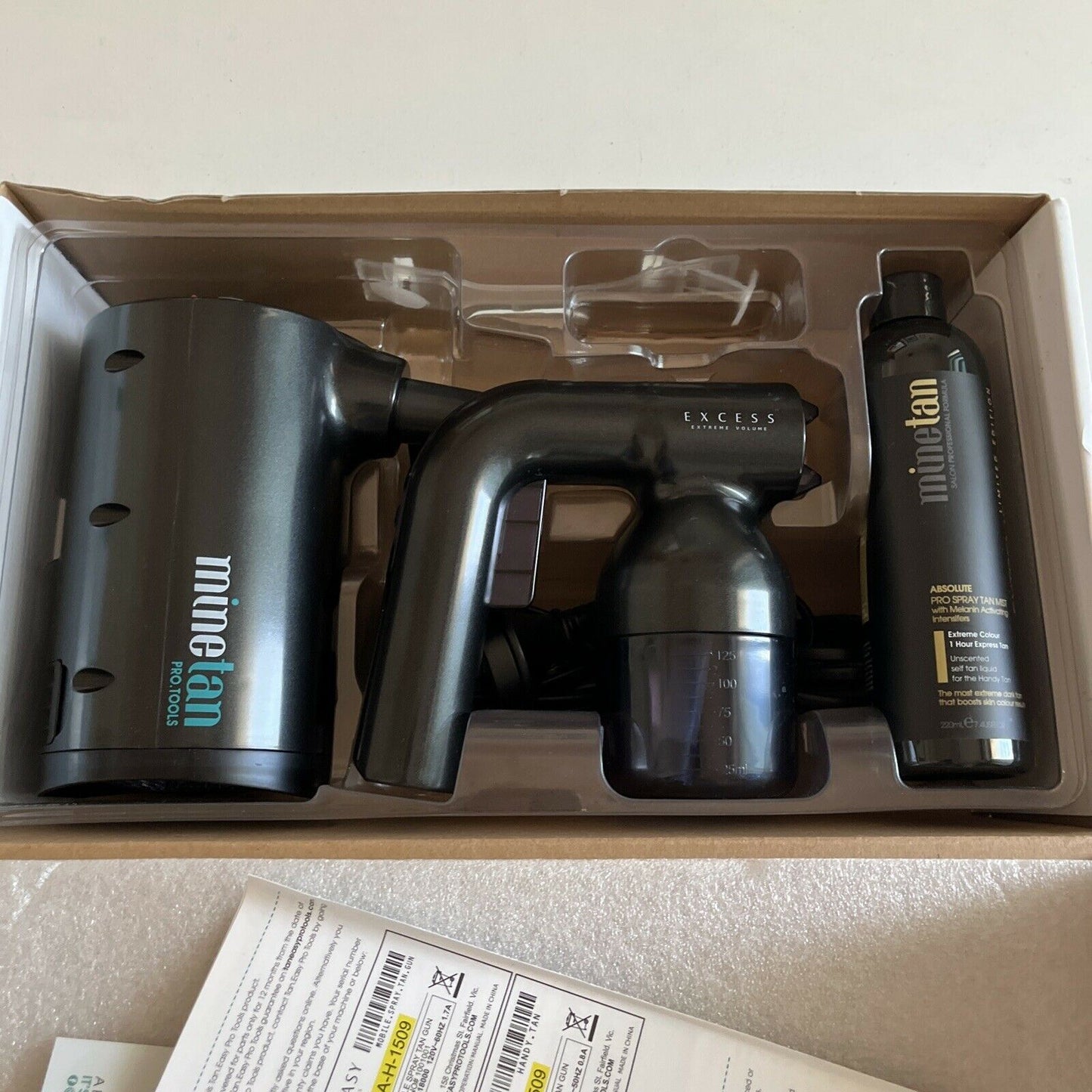 *Opened Never Used* Minetan Personal Spray Tan Kit Machine - Black