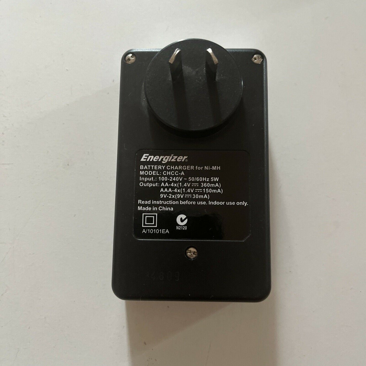 Energizer Battery Charger For Ni-MH AA, AAA, 9V CHCC-A