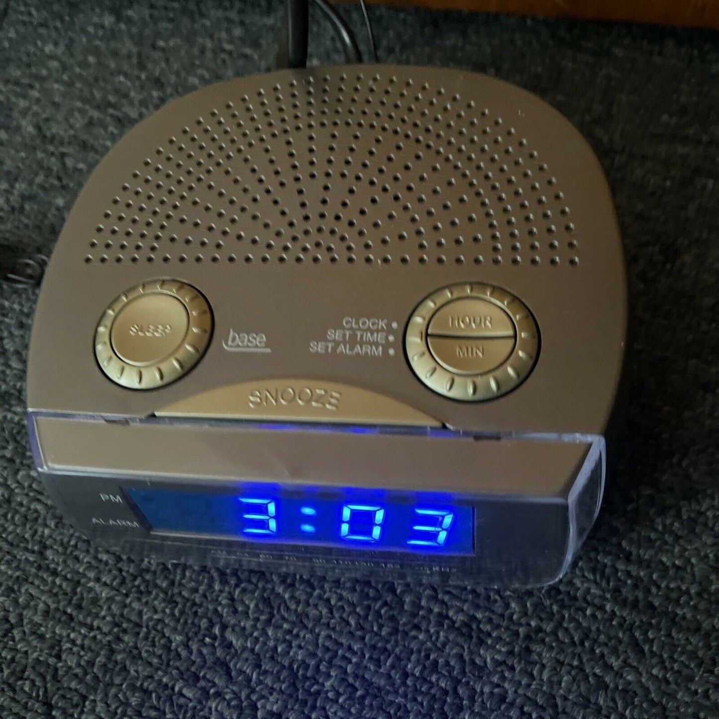 Base MF-838M Alarm Clock FM/AM Radio