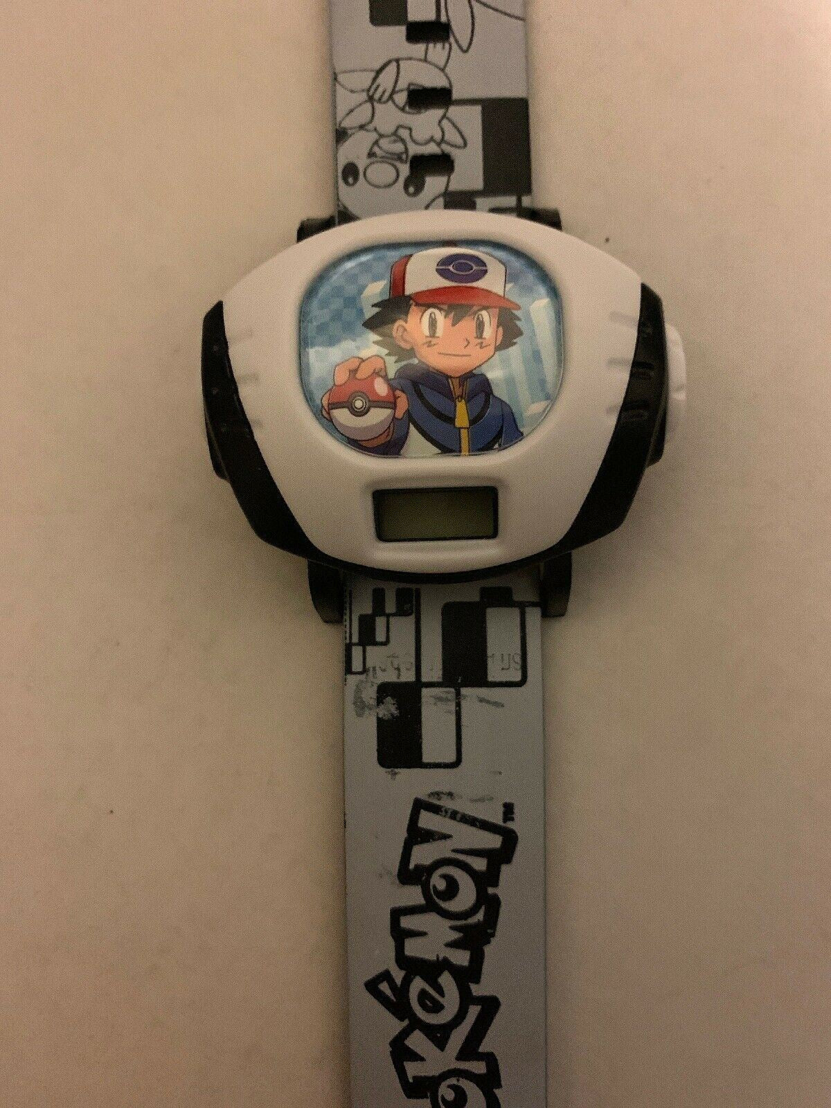 Genuine Pokemon Watch And Light (2011)