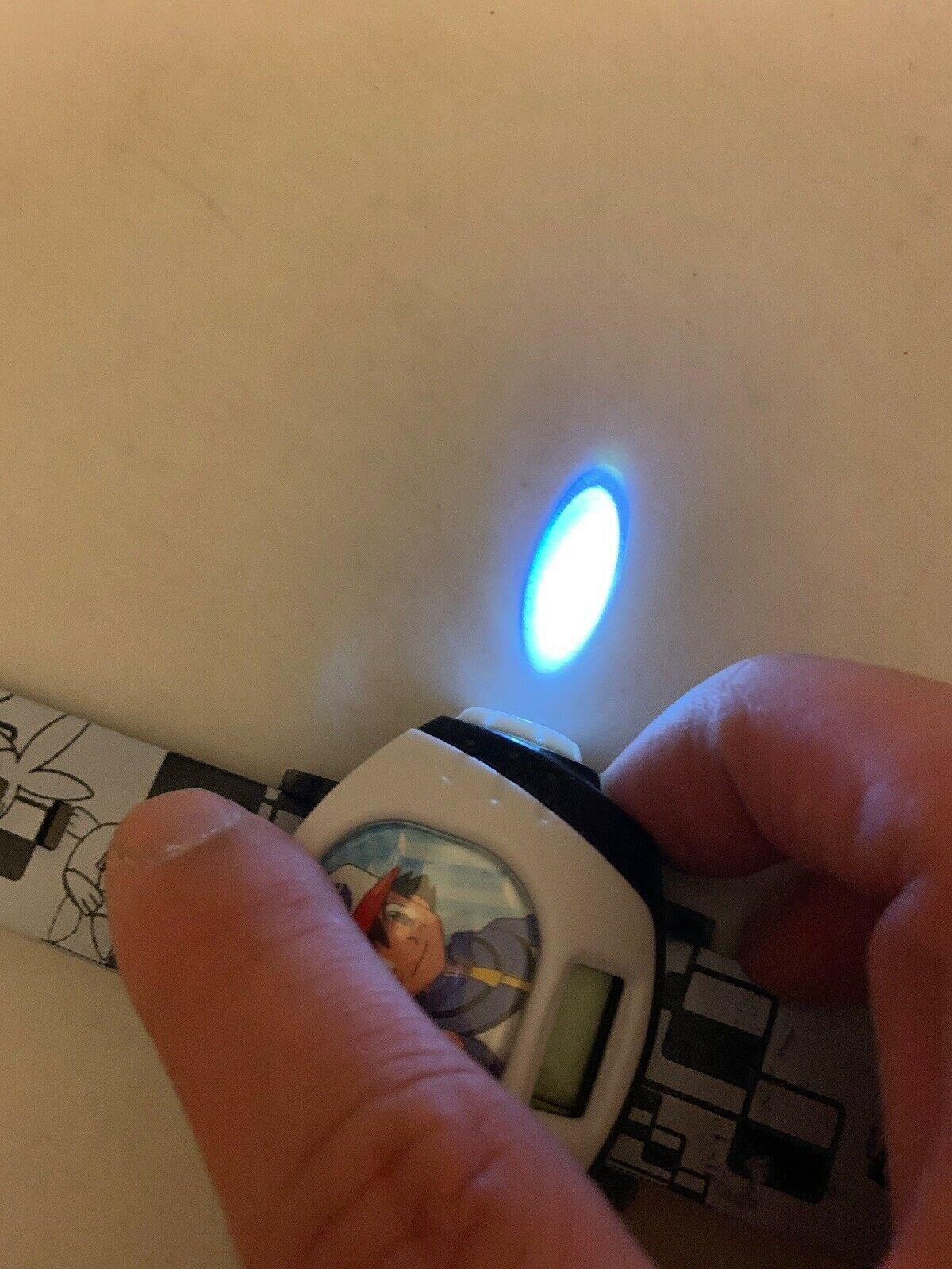 Genuine Pokemon Watch And Light (2011)