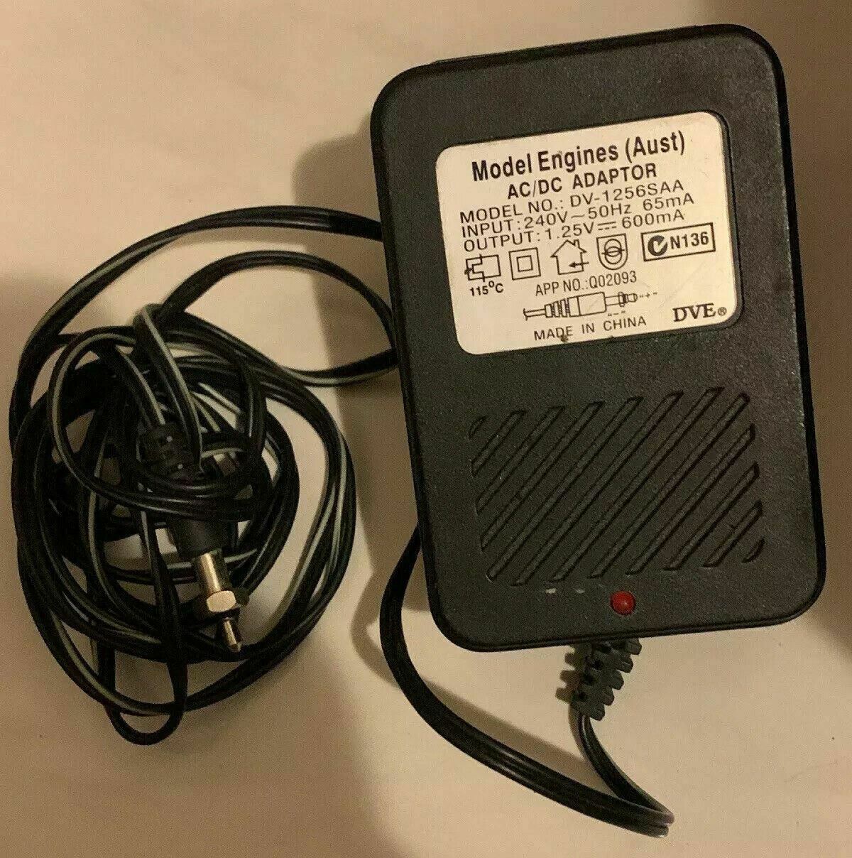 Genuine Model Engines (Aust) DV-1256SAA AC Adapter 1.25V 600mA
