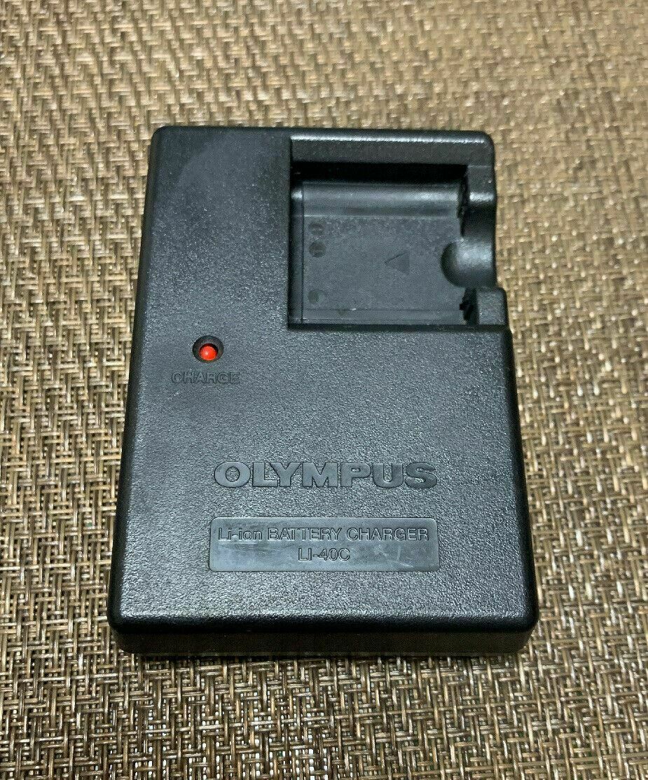 Genuine Olympus LiIon Battery Charger LI40C Retro Unit