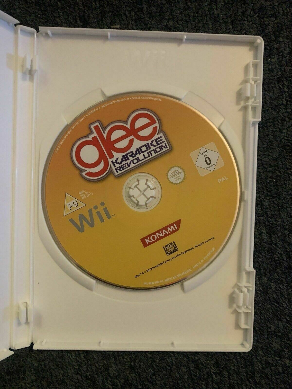 Glee Karaoke Revolution - Nintendo Wii PAL Game