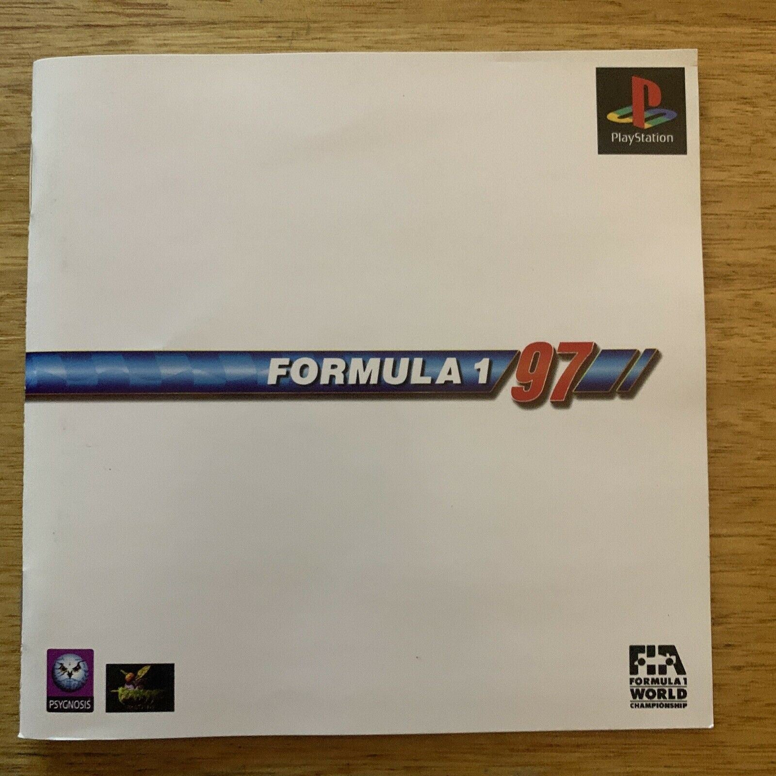 Formula 1 97 Sur PlayStation 1 (PS1), Version NTSC-J Japonaise, Complète