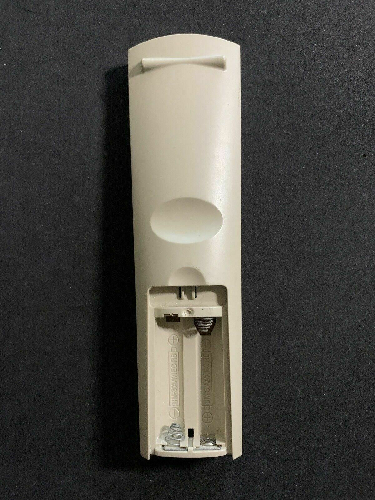 Samsung 00048L TV VCR Remote Control (Battery Cover Missing) Retro Unit