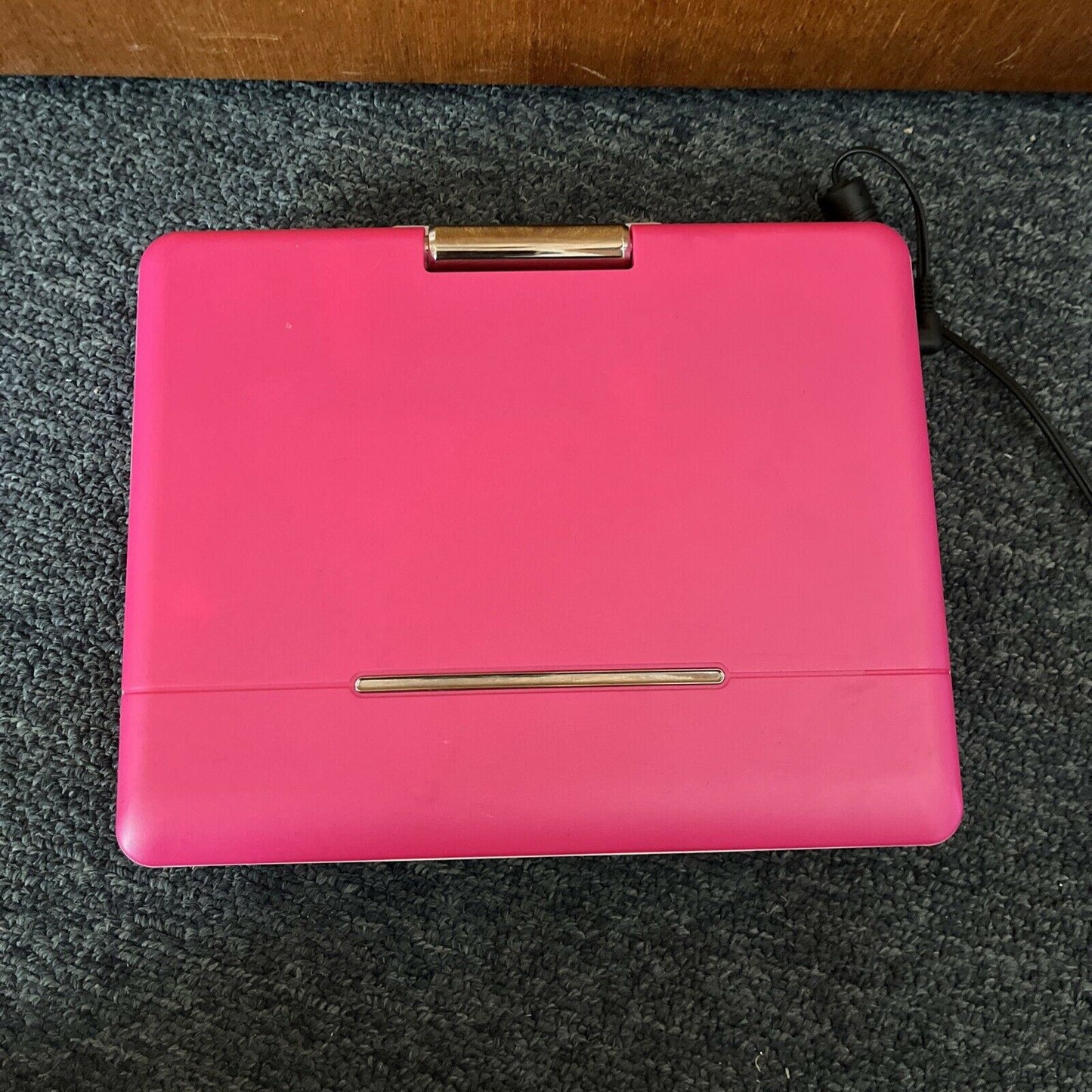 Base 17cm Portable DVD Player GK-6860