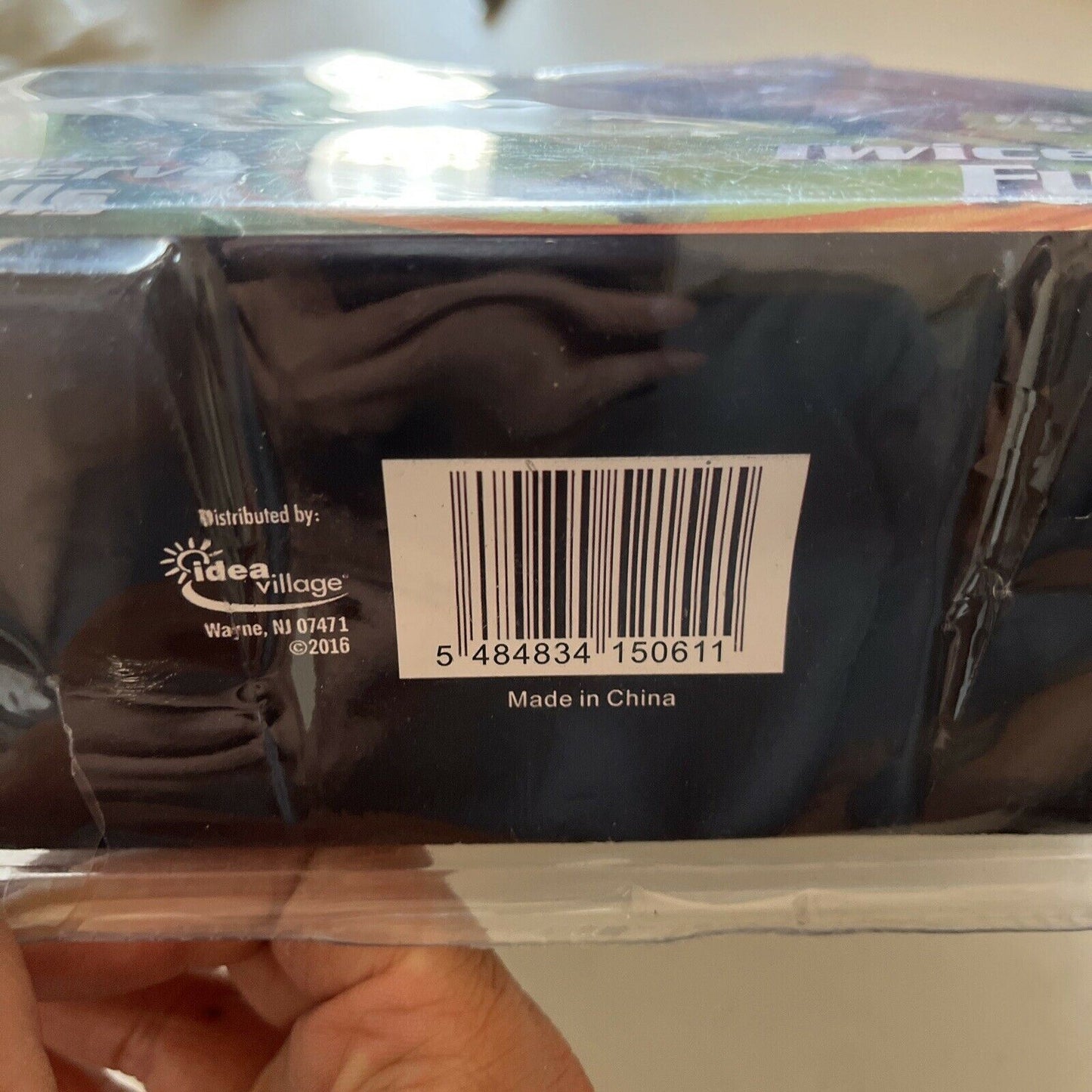 *New Sealed* Swerve Ball - Throw Like A Pro! Curve It! Slide It! Sink It!