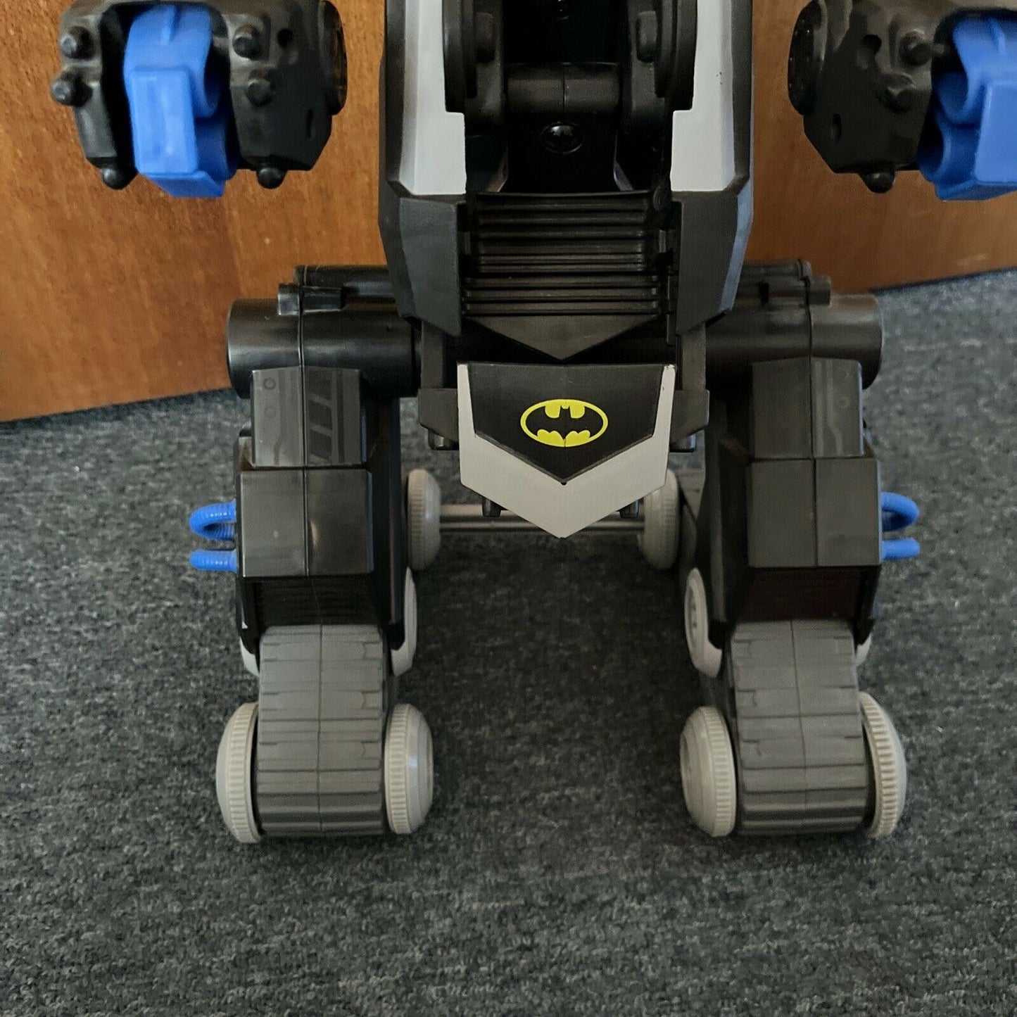 BATMAN BAT-BOT - Imaginext DC Super Friends RC Transforming Robot  2013 Mattel
