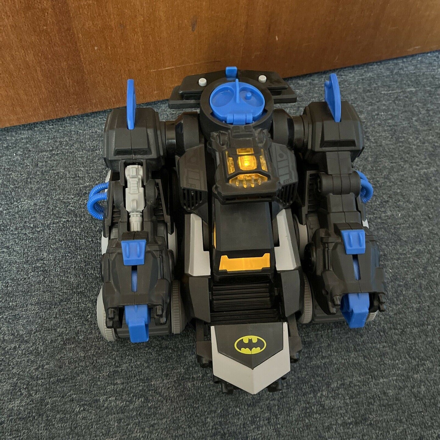 BATMAN BAT-BOT - Imaginext DC Super Friends RC Transforming Robot  2013 Mattel