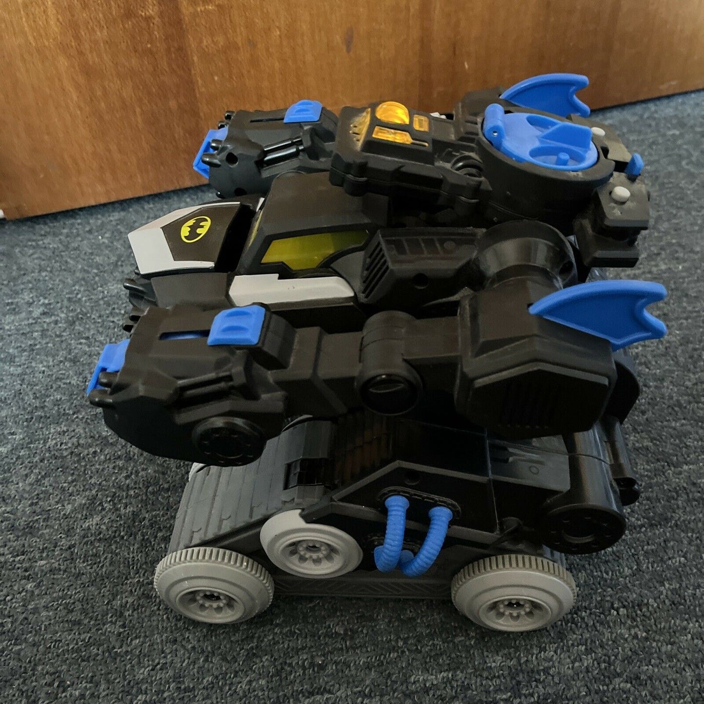 BATMAN BAT-BOT - Imaginext DC Super Friends RC Transforming Robot  2013 Mattel