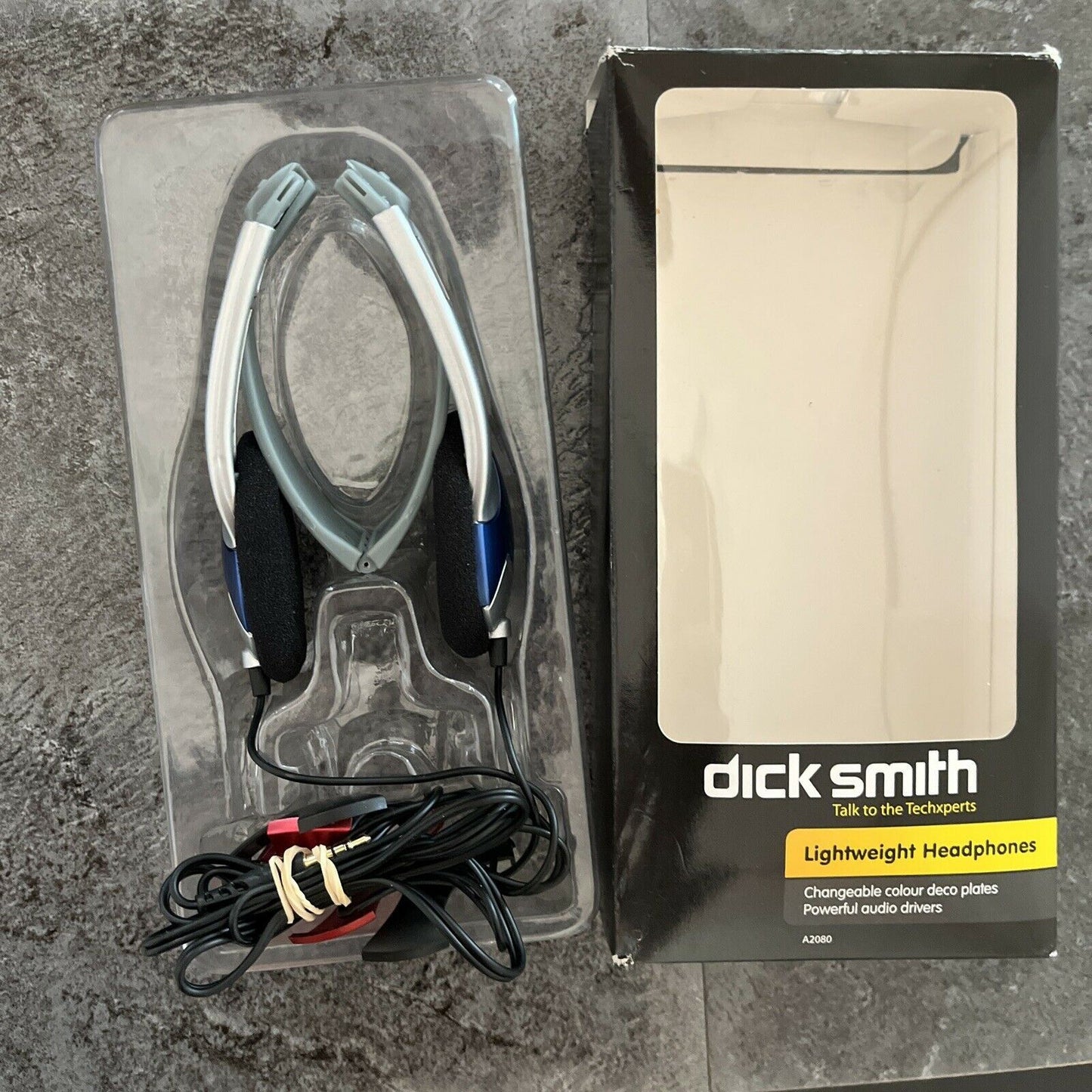 Dick Smith Lightweight Wired Headphones