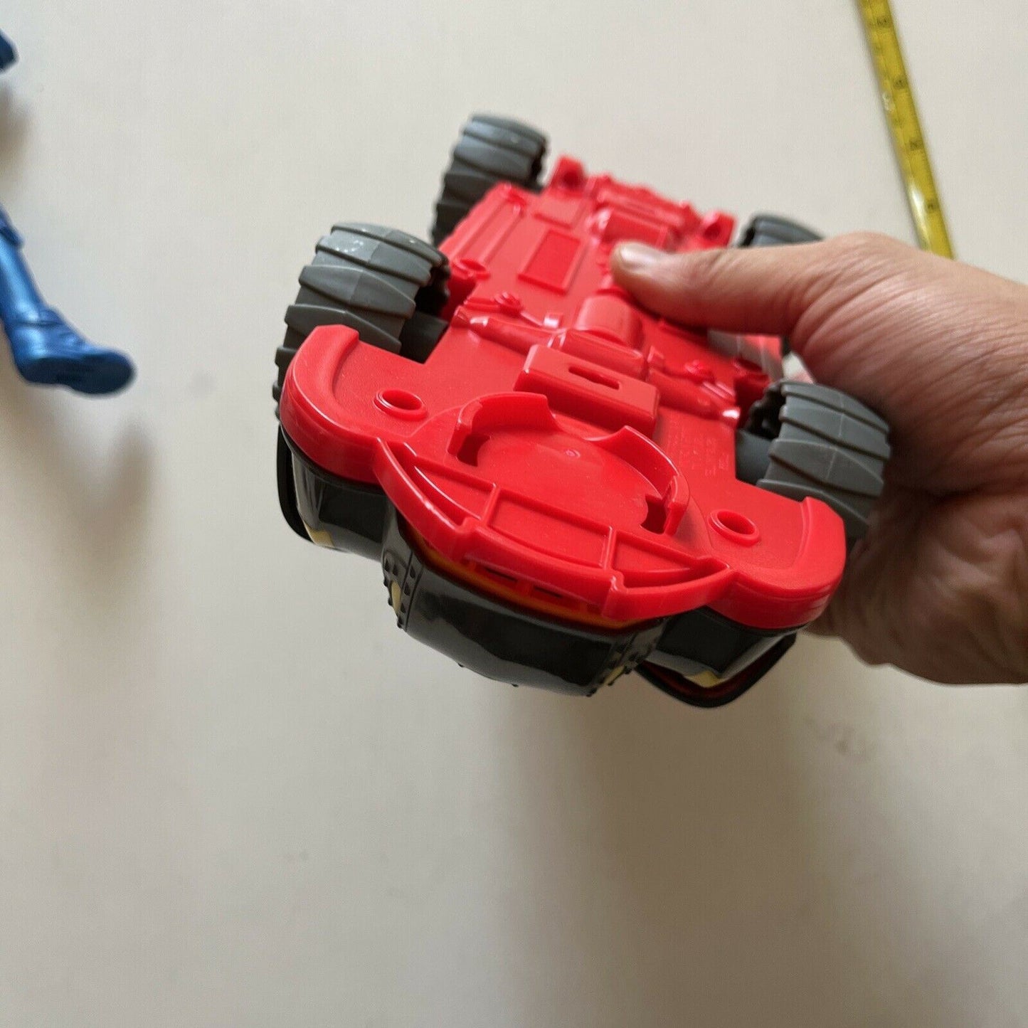 Batman Talking Lights 11" 2019 Action Figure & 2018 Batmobile 12"