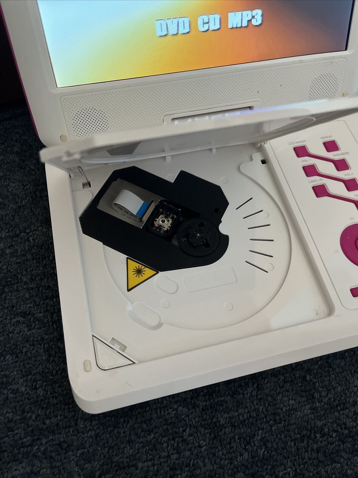 Base 9" (22.75cm) Portable DVD Player  TP-998a