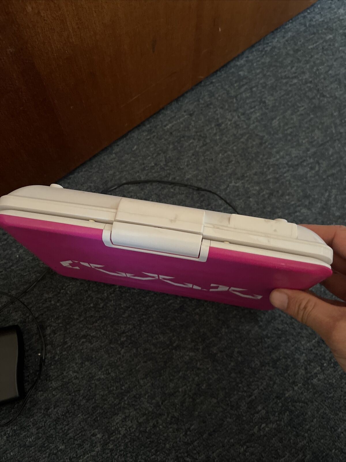 Base 9" (22.75cm) Portable DVD Player  TP-998a