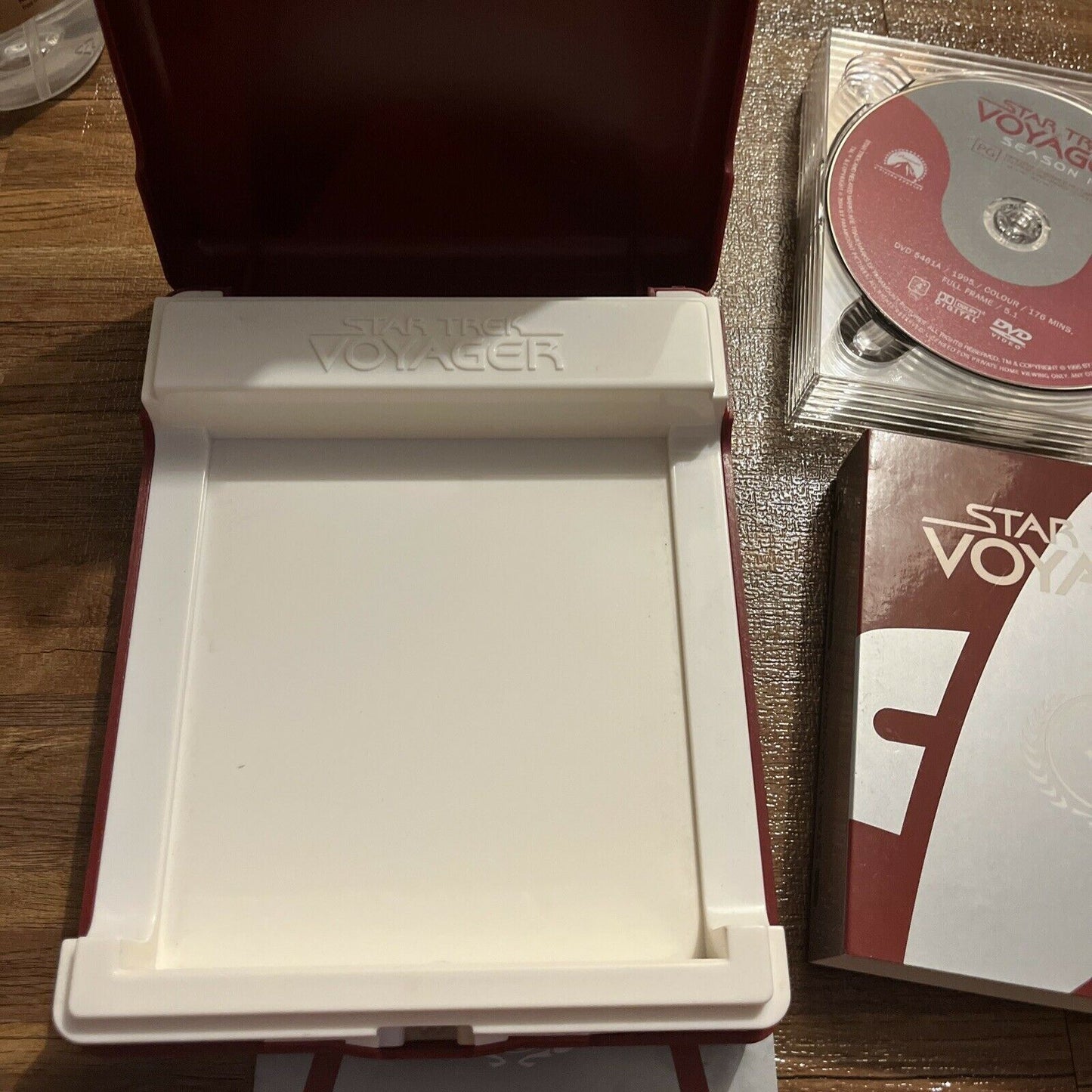 Star Trek Voyager : Season 1 Collector Case Edition (DVD, 1995, 6-Disc) Region 4