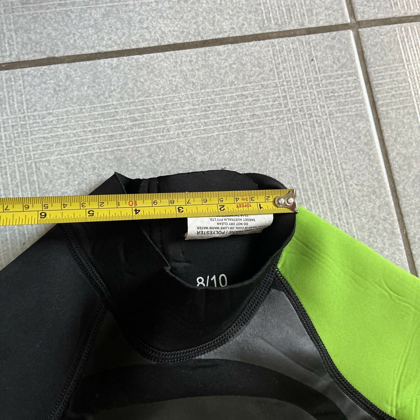 Piping Hot Green/black Wetsuit Size 8-10
