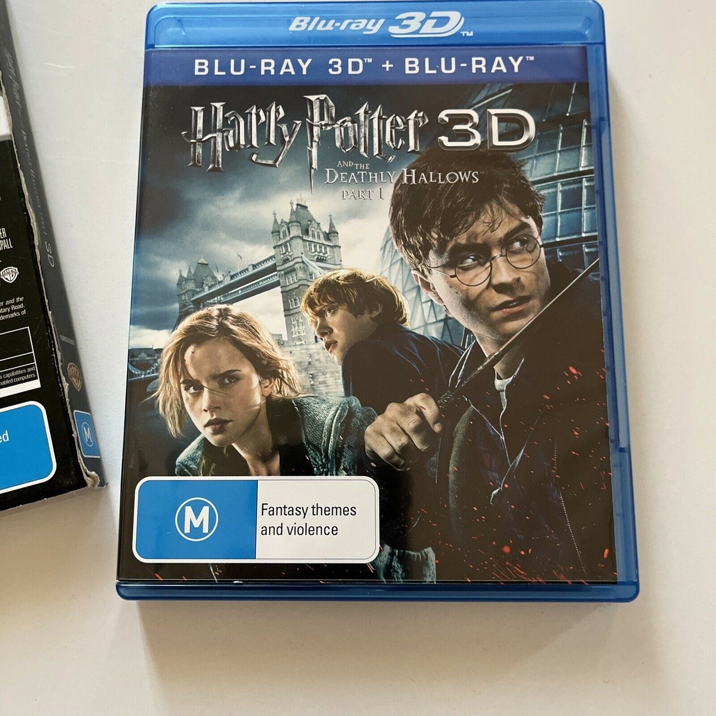 Harry Potter And The Deathly Hallows: Part 1 (Blu-ray 3D, 2010, 3-Disc) Region B