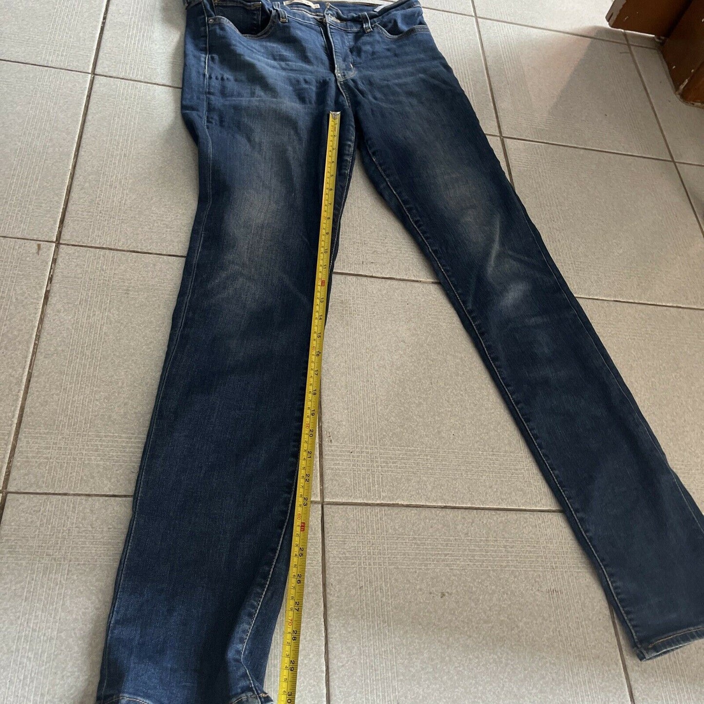 Levi Strauss & Co - 312 Shaping Slim Women's Jeans Size 29