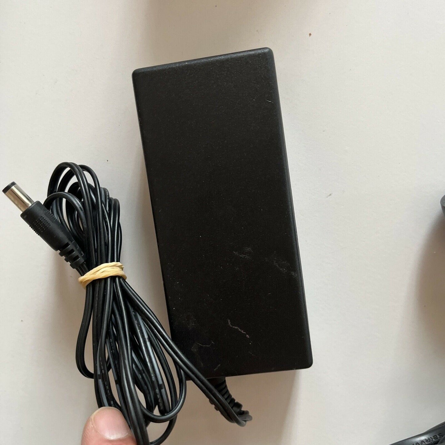 Genuine Homedics YJS060A-2402000D AC Adapter 24V 2000mA