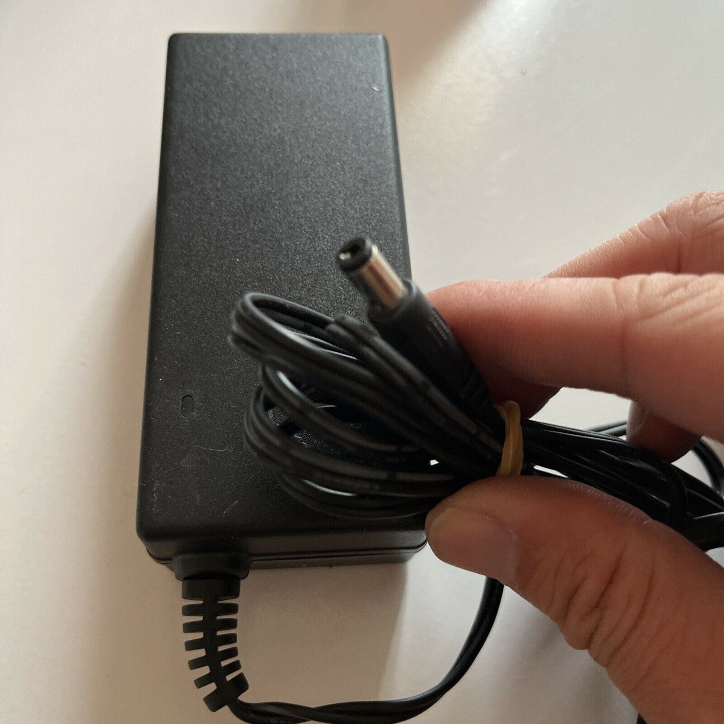Genuine Homedics YJS060A-2402000D AC Adapter 24V 2000mA
