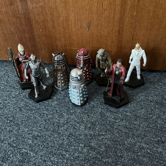 8x Doctor Who Action Figures 3-4": Cyber Controller, Dalek, Rassilon, Scarecrow.