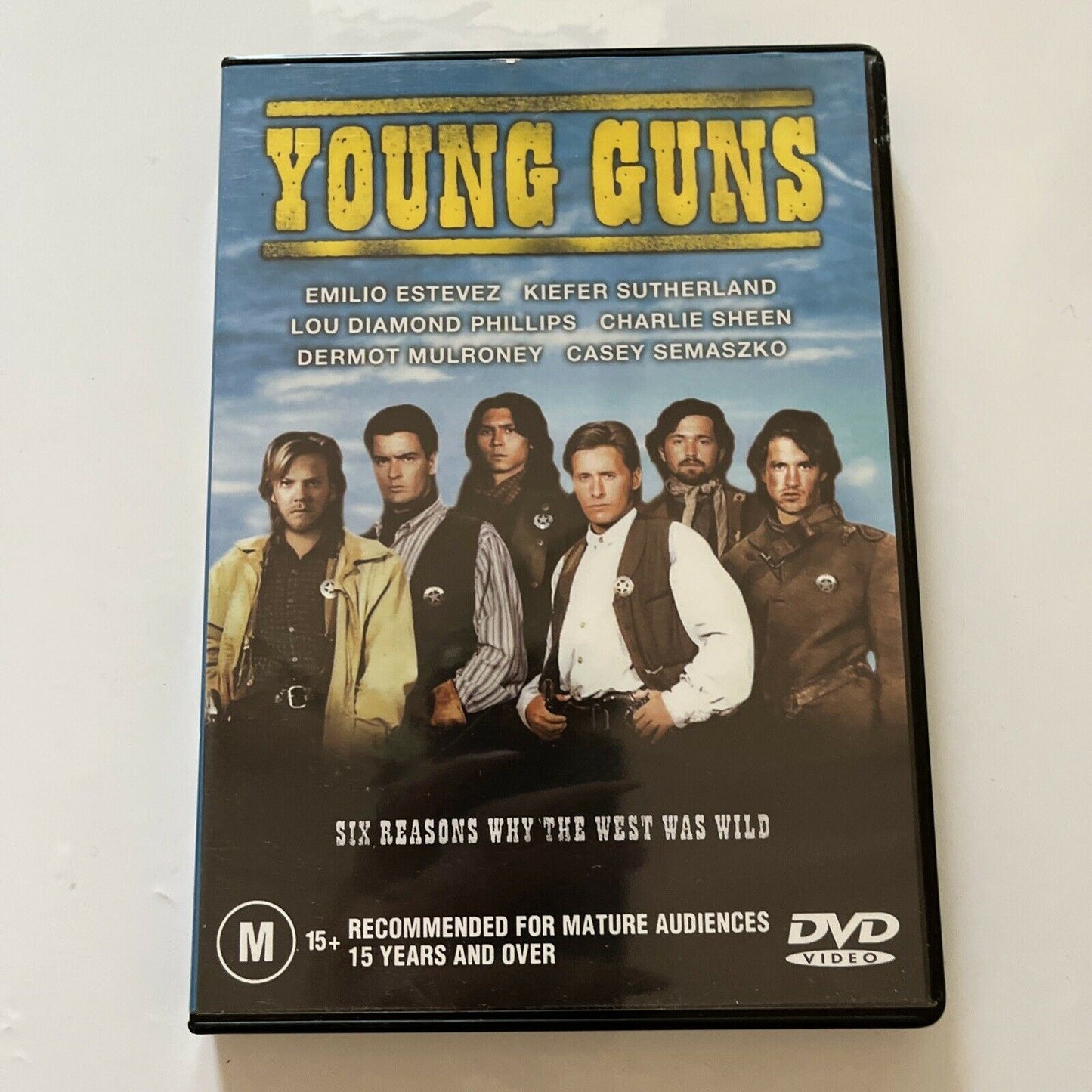 Young Guns (DVD, 1988) Emilio Estevez, Charlie Sheen, Region 4