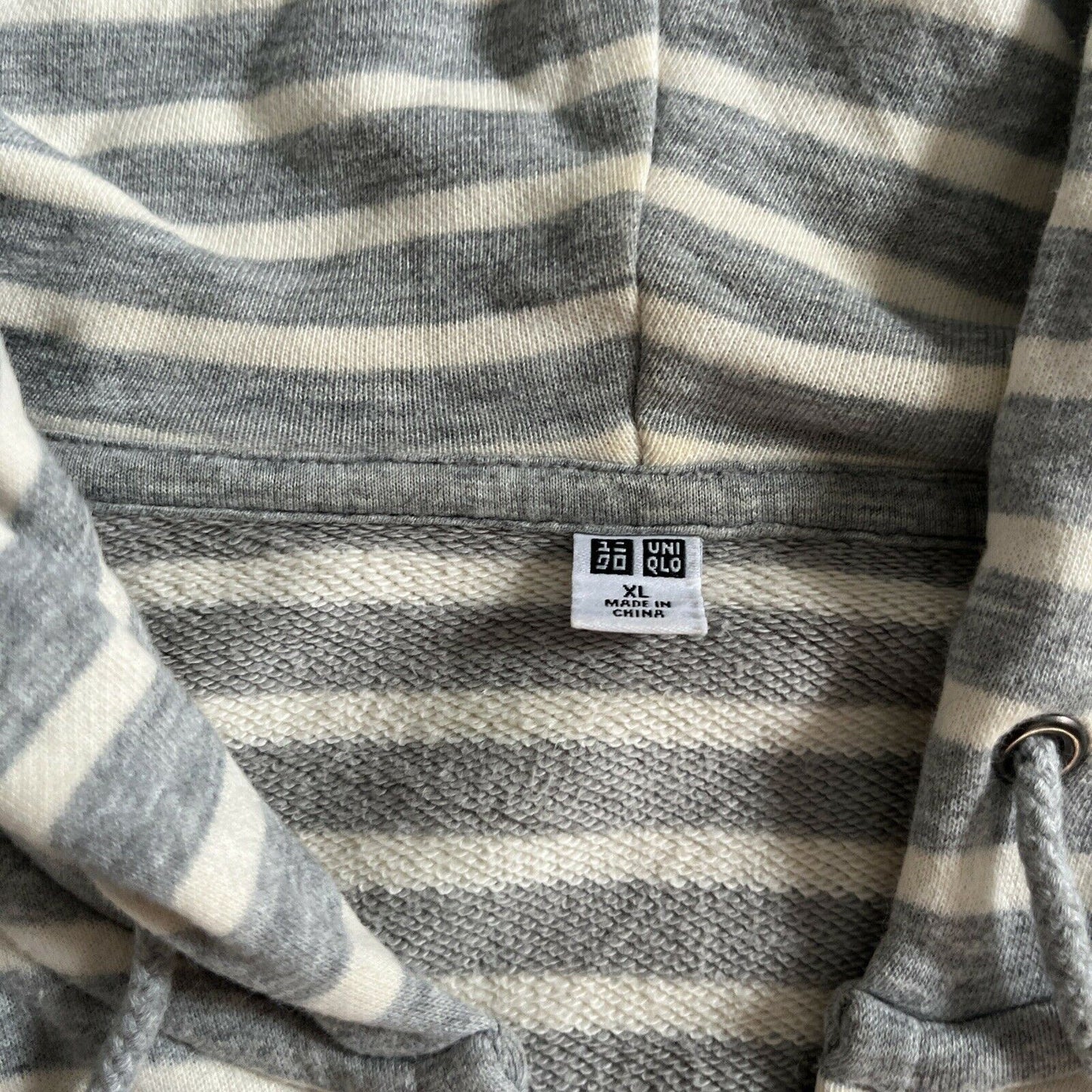 Uniqlo Hoodie XL Size Grey White Stripe Cotton Polyester