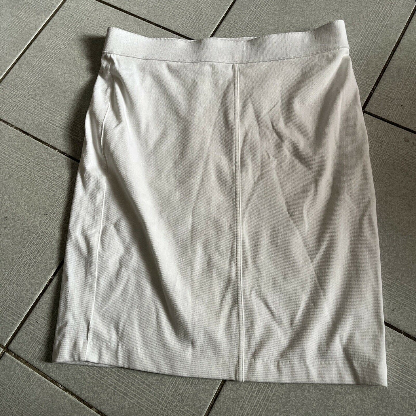 Sussan White Large Straight Skirt