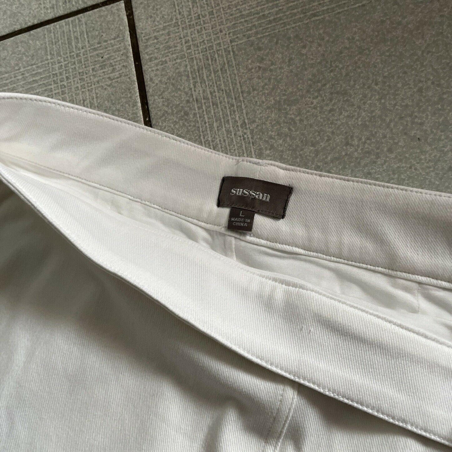 Sussan White Large Straight Skirt