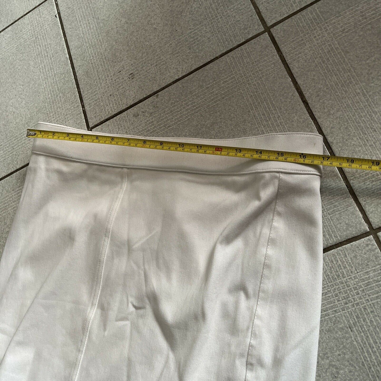 Sussan White Large Straight Skirt