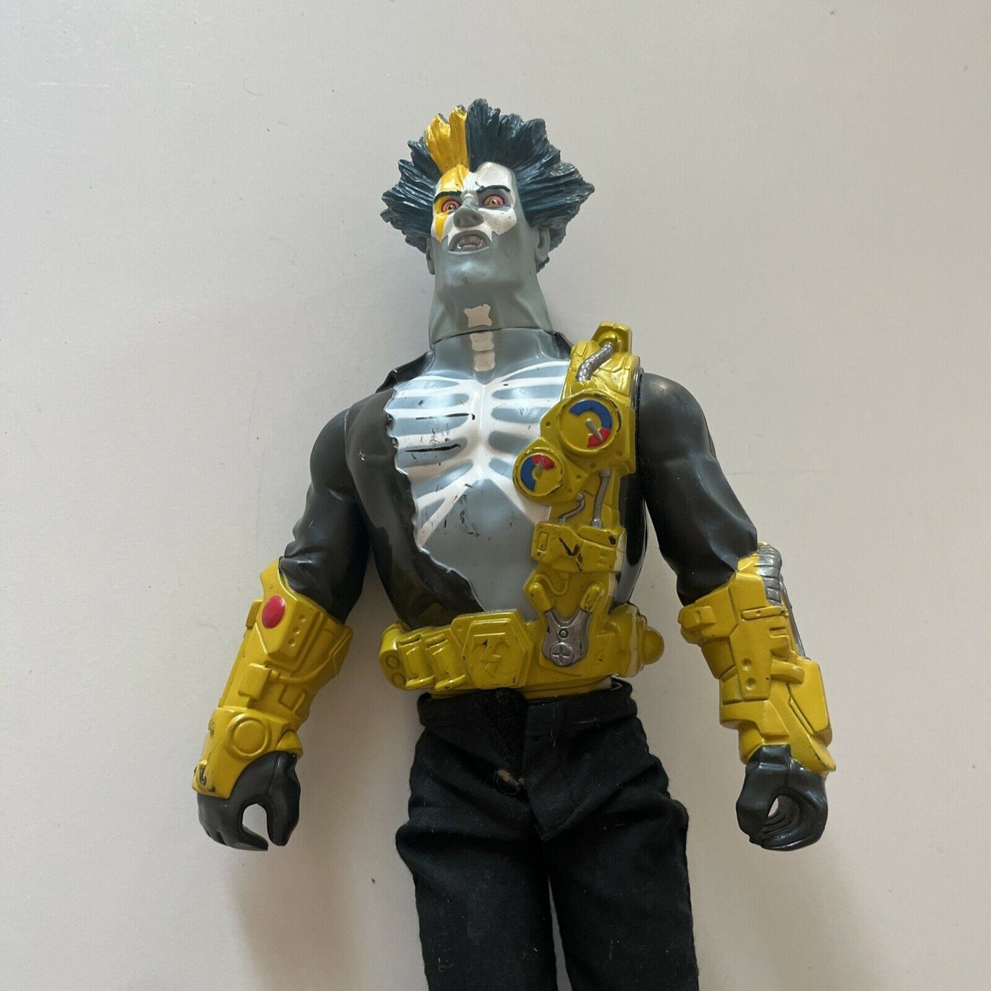 ACTION MAN Villain Tempest 2001 Hasbro 33cm Electro Yellow Blue Action Figure