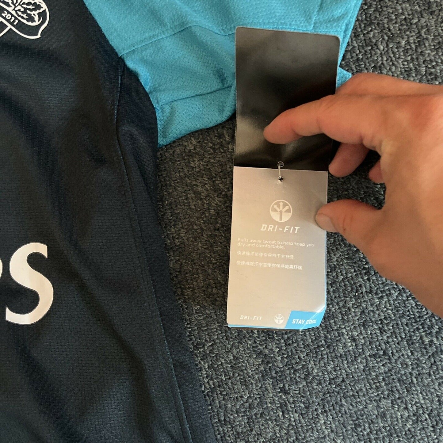 Arsenal Emir Nike Dri-Fit Active Shirt Medium Size NWT