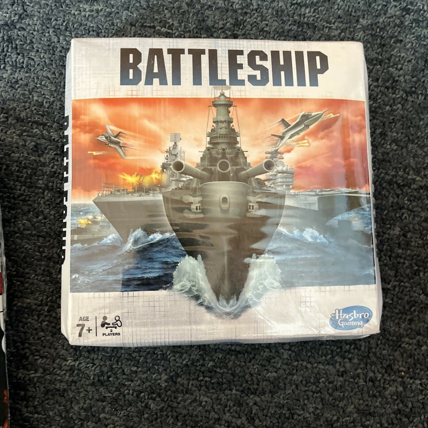 5x Hasbro Board Games: Trivial Pursuit, Cluedo, Boggle, Battleship, Mastermind