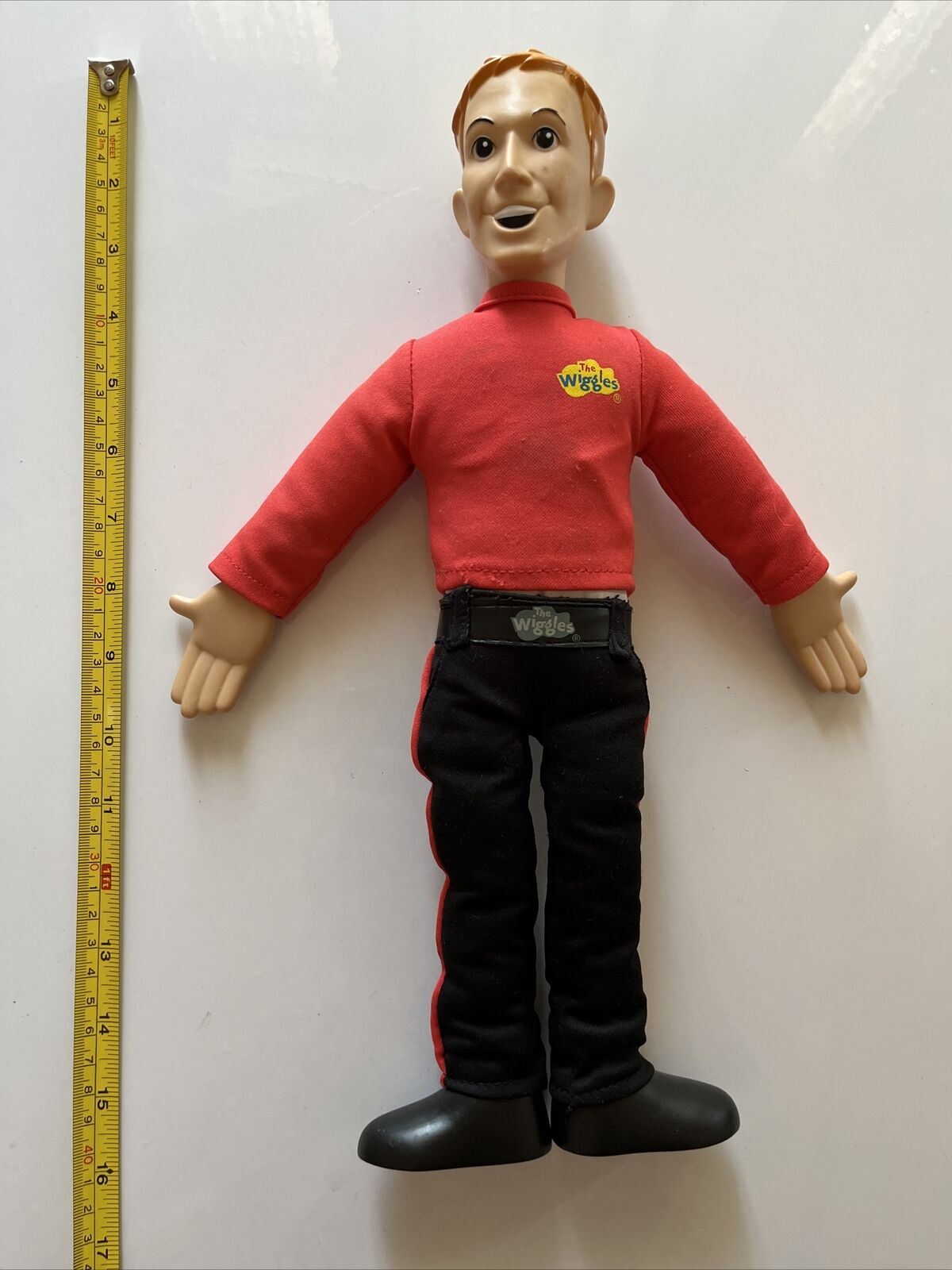 Murray The Wiggles 37cm Talking & Singing Action Figure 2003 Spin Mast 