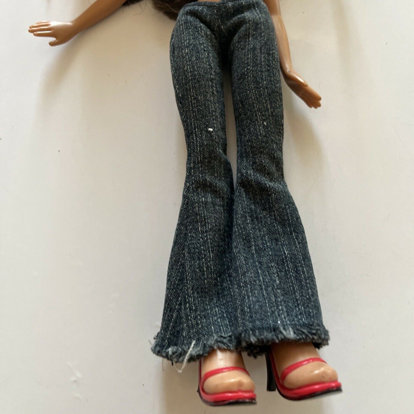 Yasmin Bratz Doll 9.5" MGA Entertainment 2001