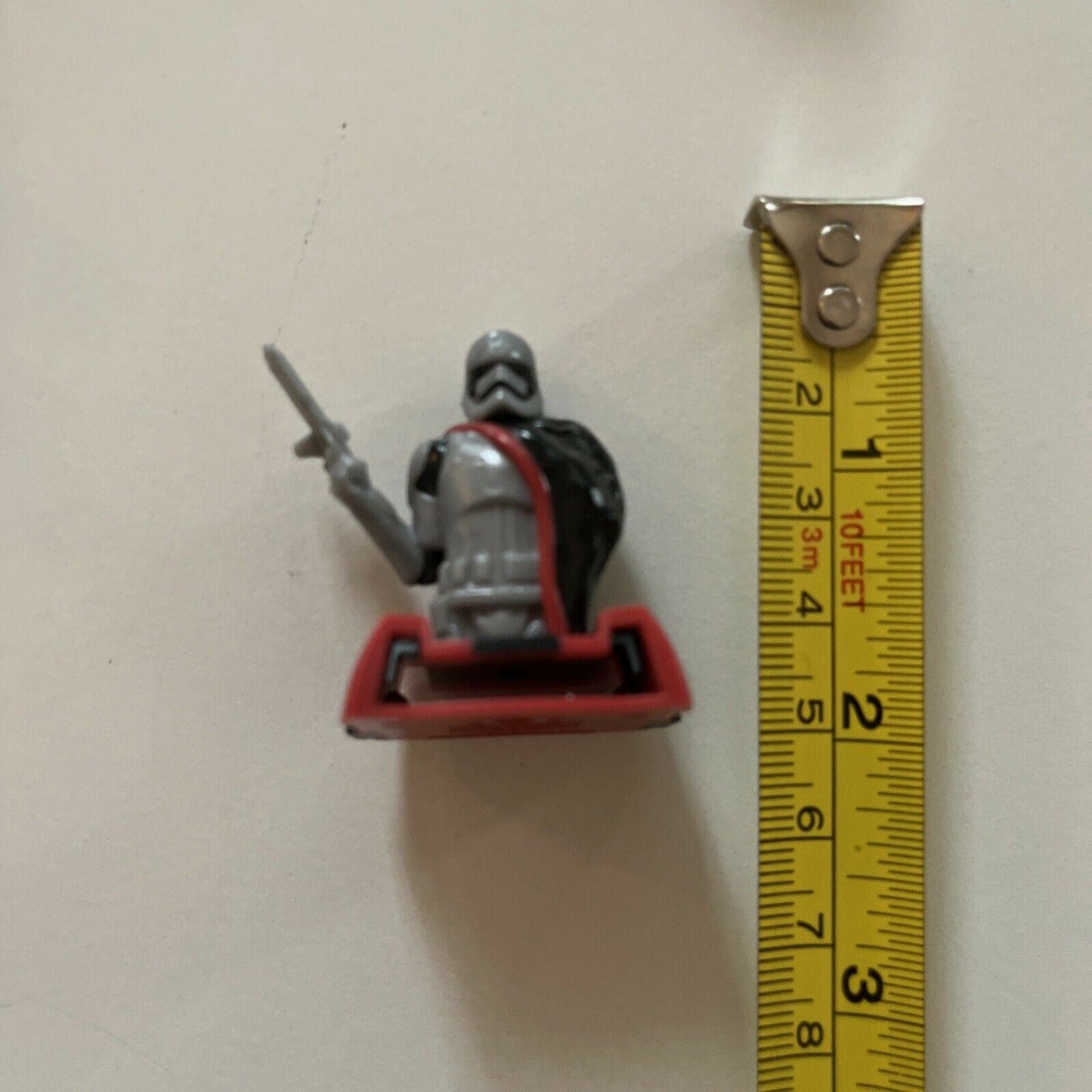 11x Star Wars Mini Figurines Kinder Joy Lucasfilm