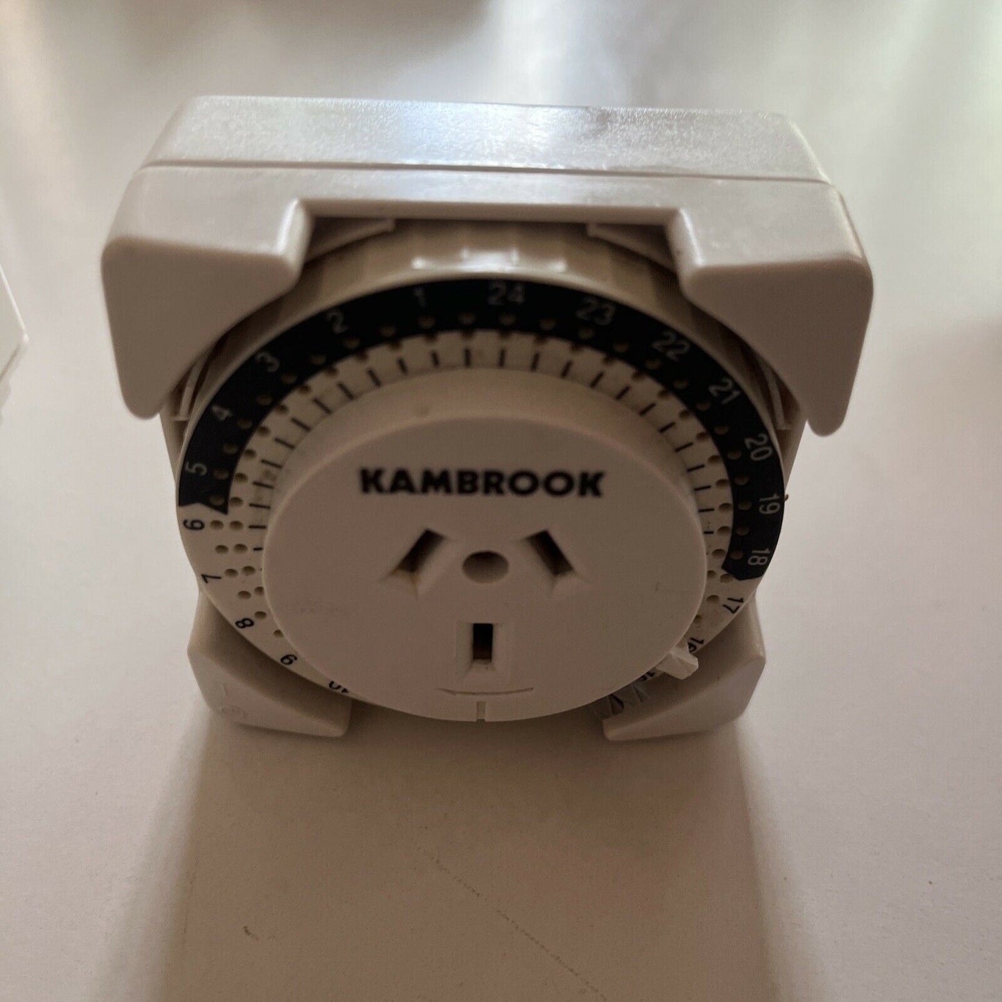 4x Analog Electrical Timers:  Arlec, Kambrook, Ringgtip