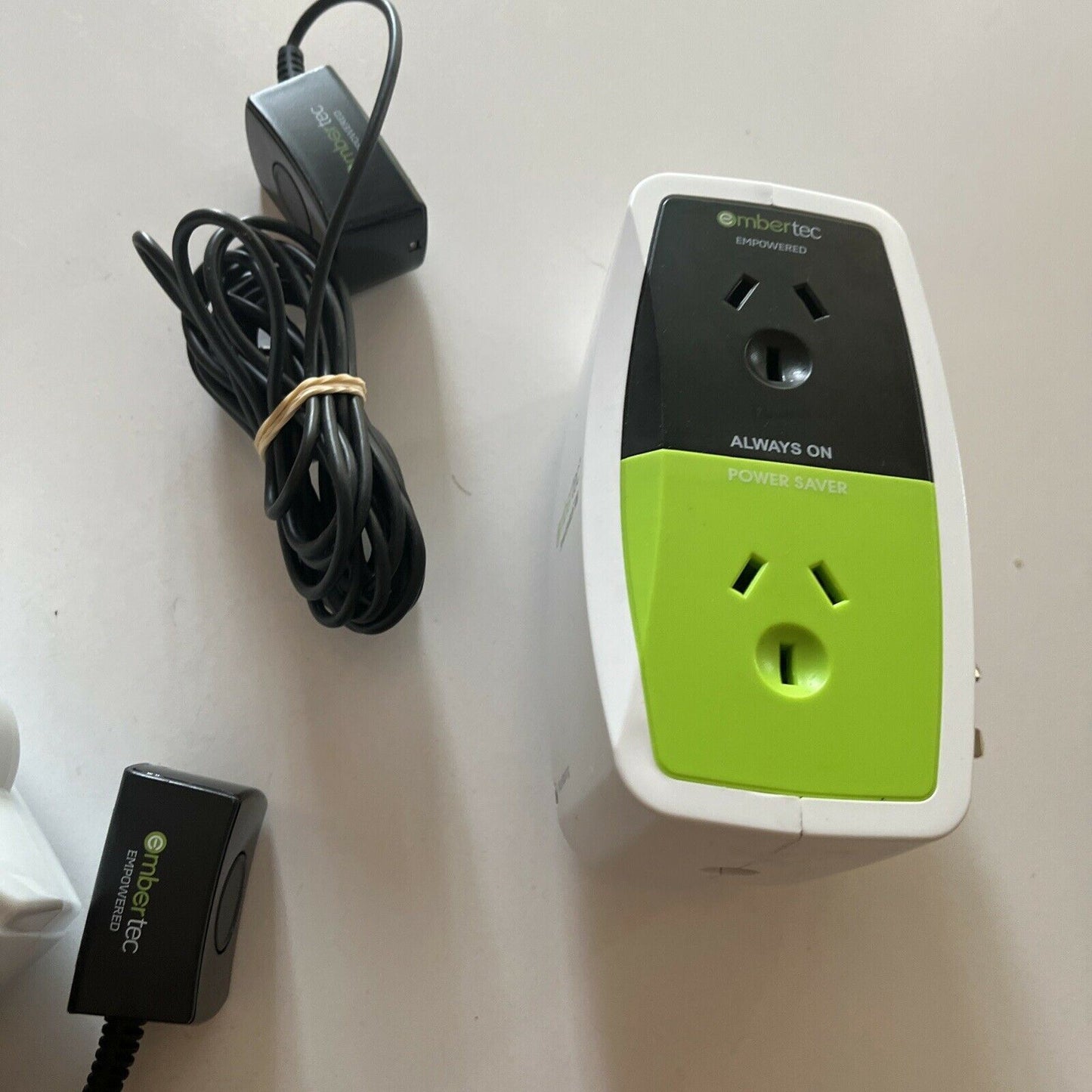 2x Embertec SmartSwitch AV Embertec AV-ET-01 Auto Power Saving Automatic Smart