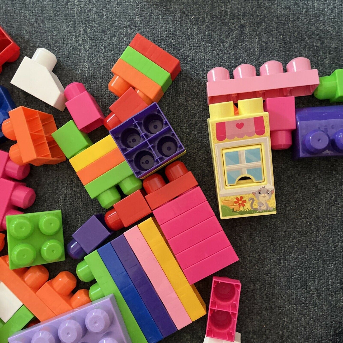 Mega Bloks Various Blocks 1.7kg Bulk Lot with Thomas the Tank Bag
