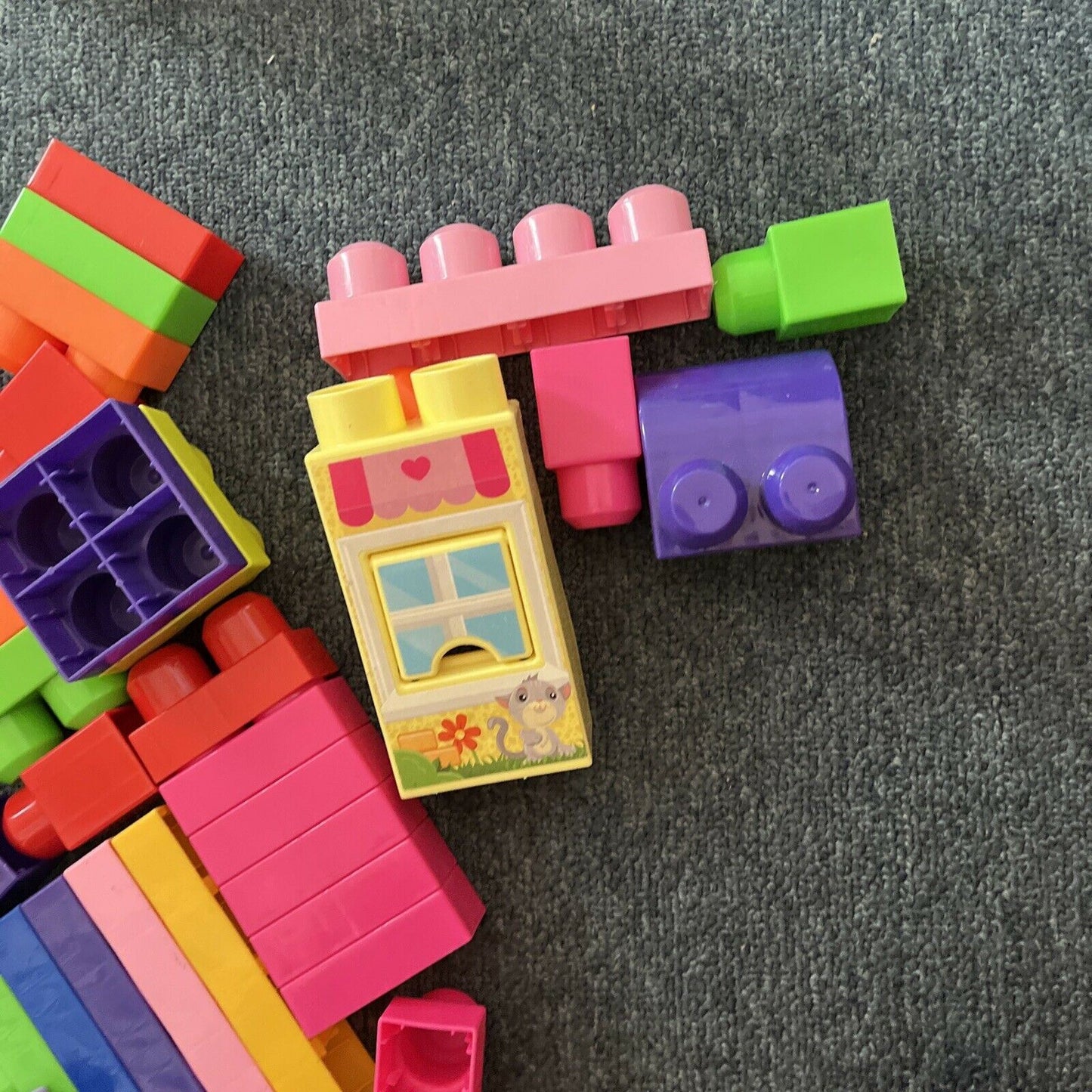 Mega Bloks Various Blocks 1.7kg Bulk Lot with Thomas the Tank Bag