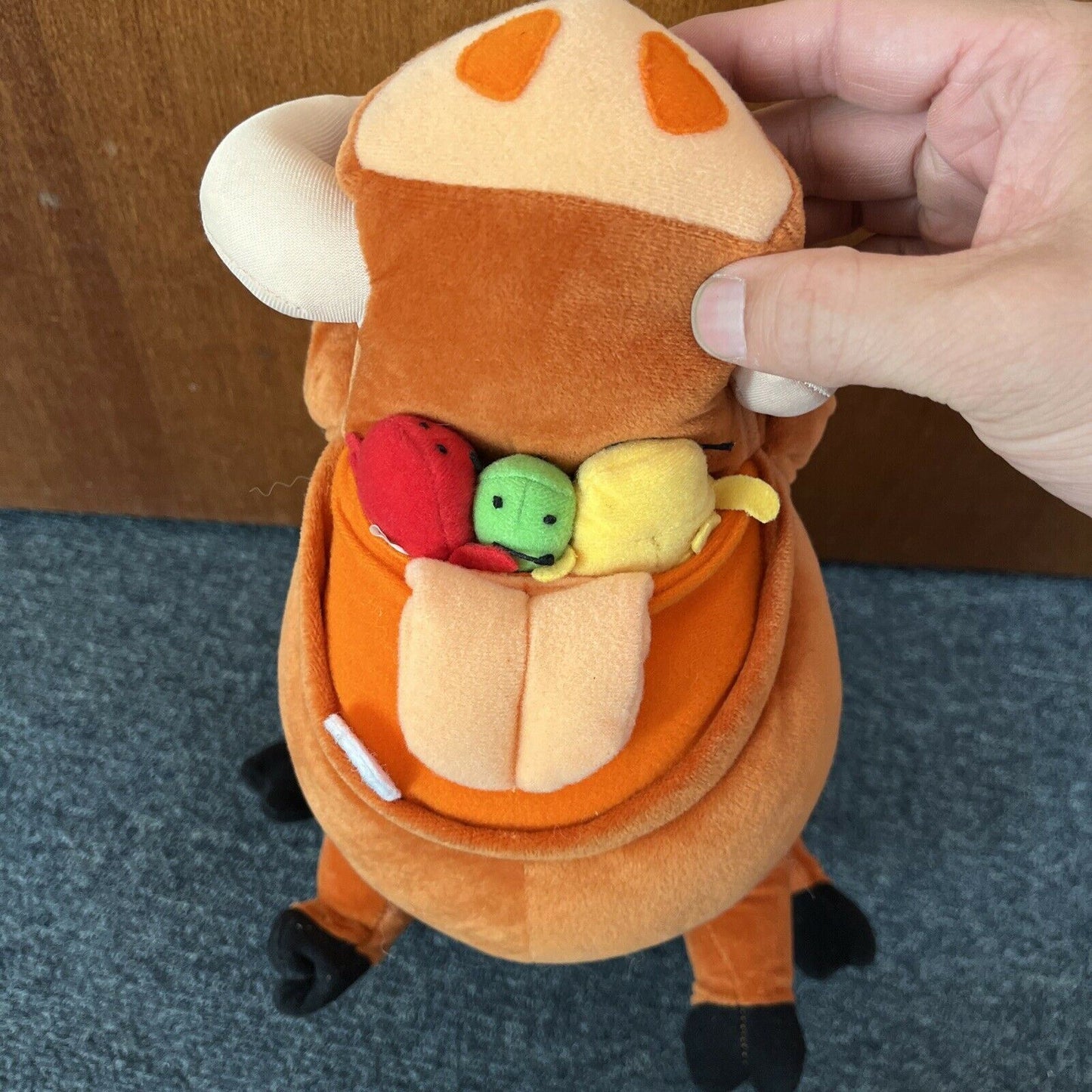 Feed Me Pumbaa - Disney Lion King Talking Plush Toy 2002 9" Hasbro