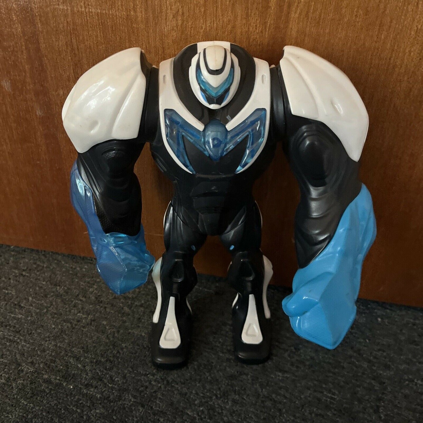 Turbo Strength Max Steel 11" Action Figure 2013 Mattel