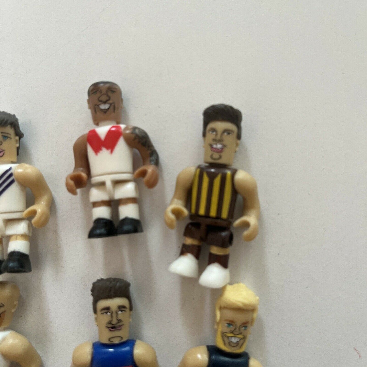 6x AFL Mini Figures - Fyfe, Franklin, Breust, Jones, Bontempelli, Van Berlo