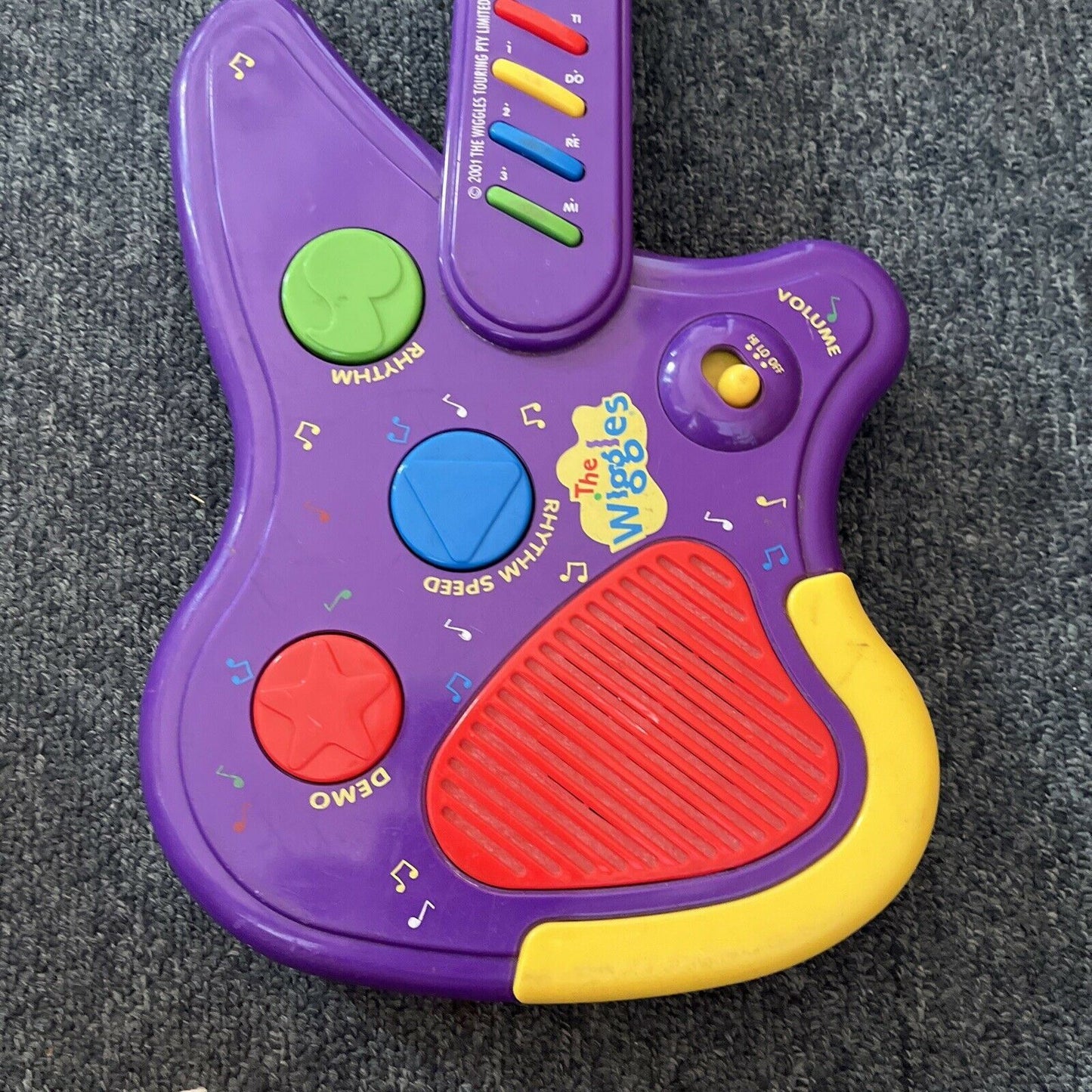 The Wiggles Singalong Electronic Guitar 2001 *for parts or repair*