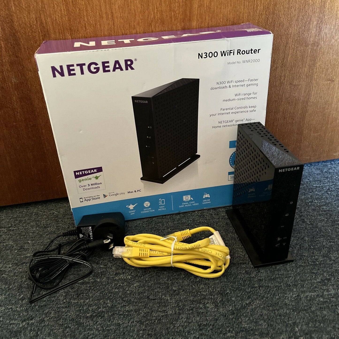 Netgear N300 WiFi Wireless Router 4-PORT 10/100 WNR2000