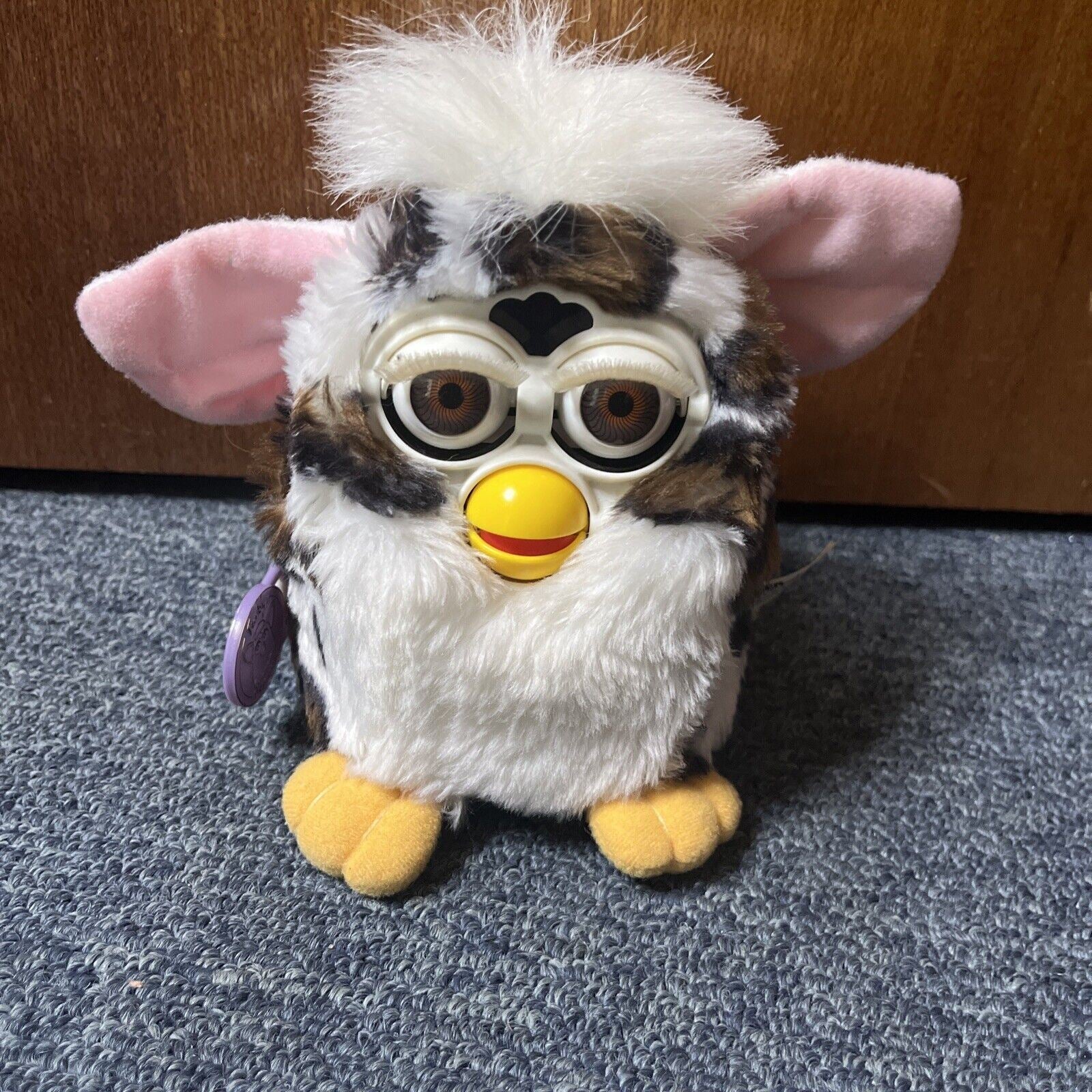 Vintage Furby 1998 Snow Leopard model 70-800 green eyes RARE